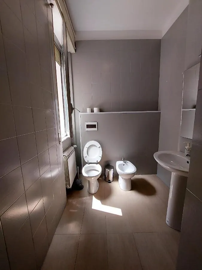 Stanza Privada Bed & Breakfast Genoa Italy